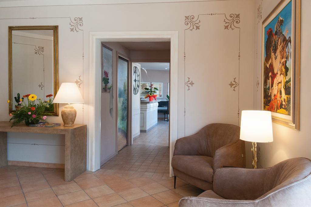 Holiday Rooms Antica Badia Volterra Ngoại thất bức ảnh