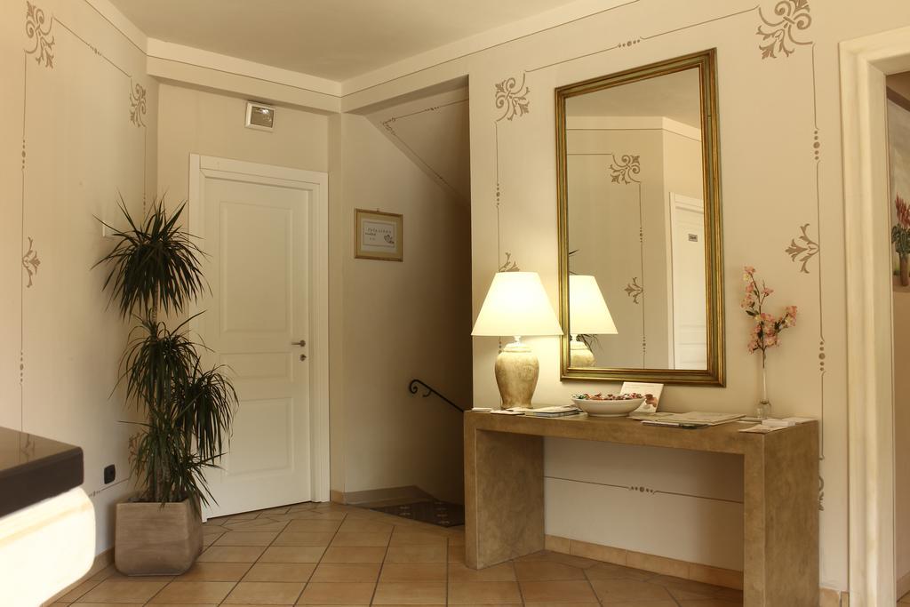 Holiday Rooms Antica Badia Volterra Ngoại thất bức ảnh