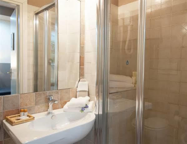 Holiday Rooms Antica Badia Volterra Ngoại thất bức ảnh