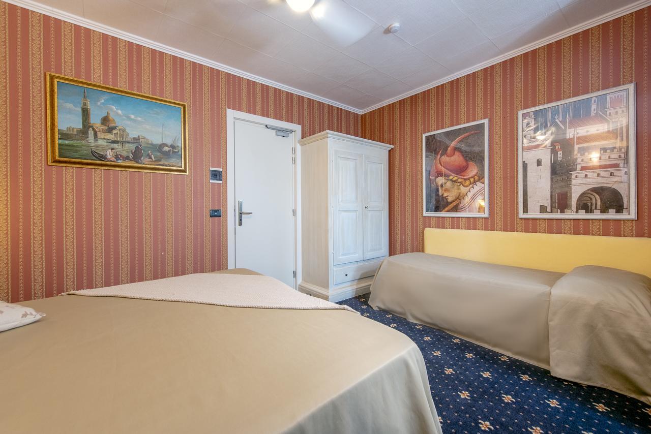 Holiday Rooms Antica Badia Volterra Ngoại thất bức ảnh